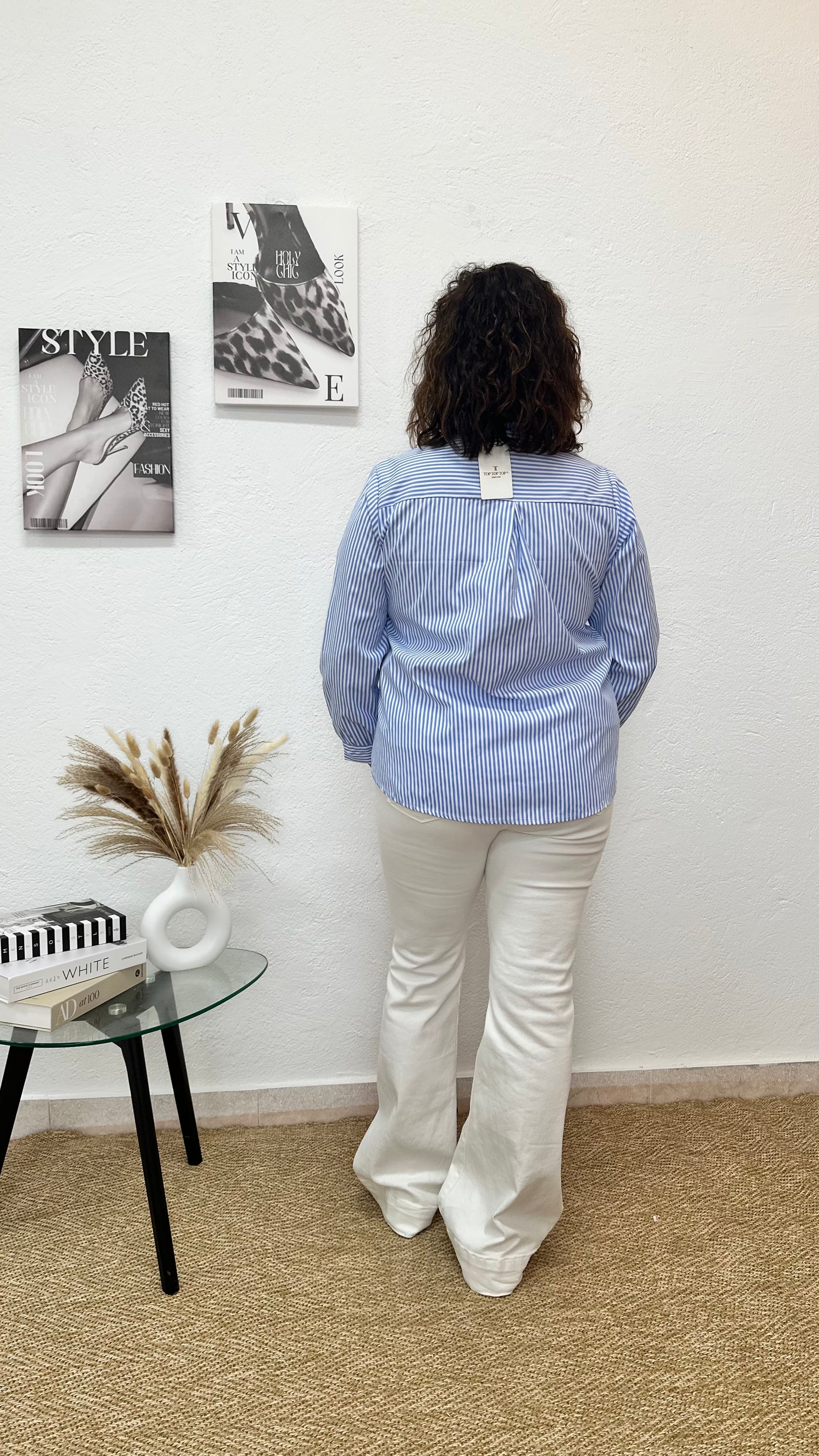 Camisa de rayas celestes con corbata