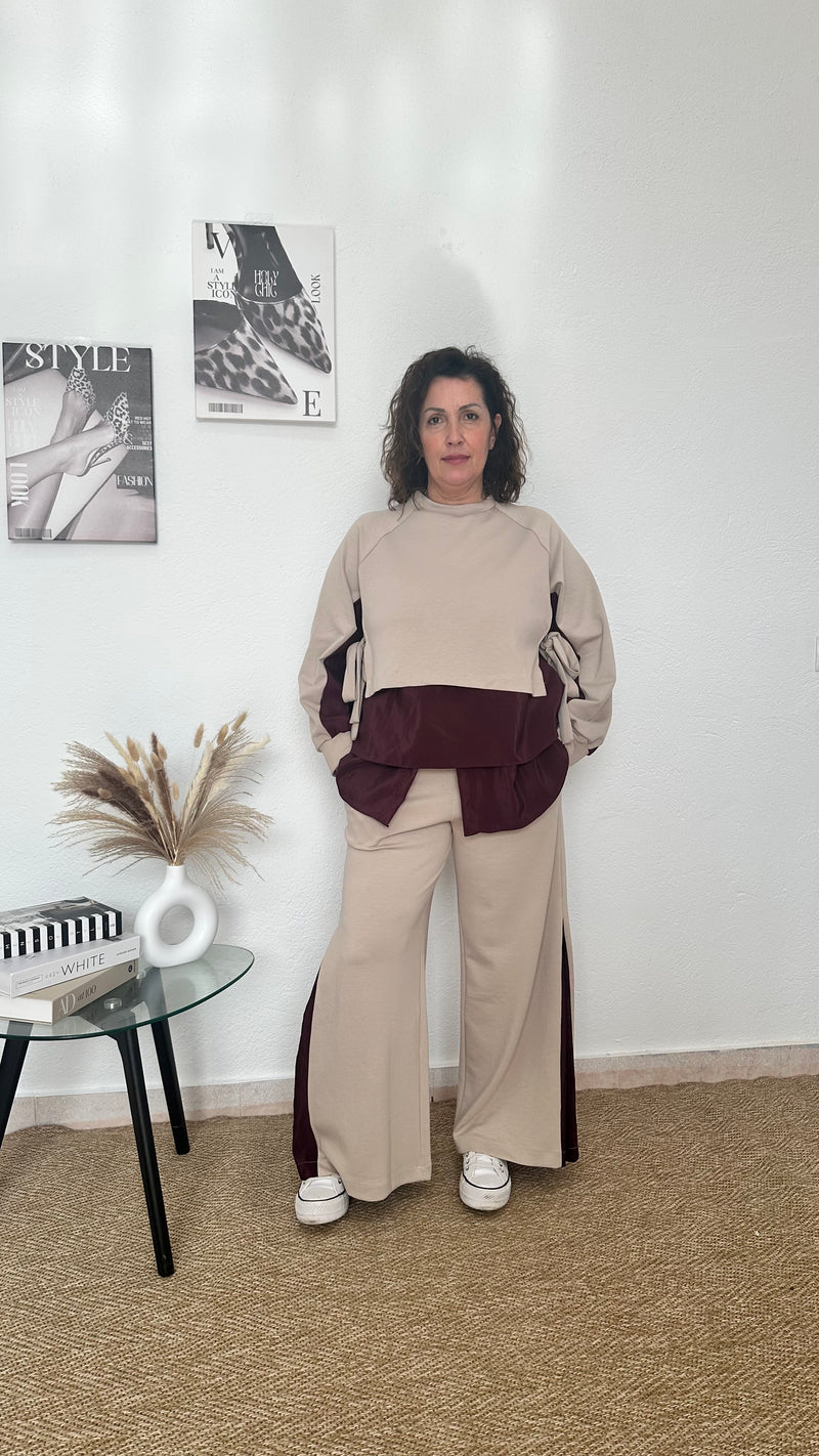 Chándal granate y beige de doble material