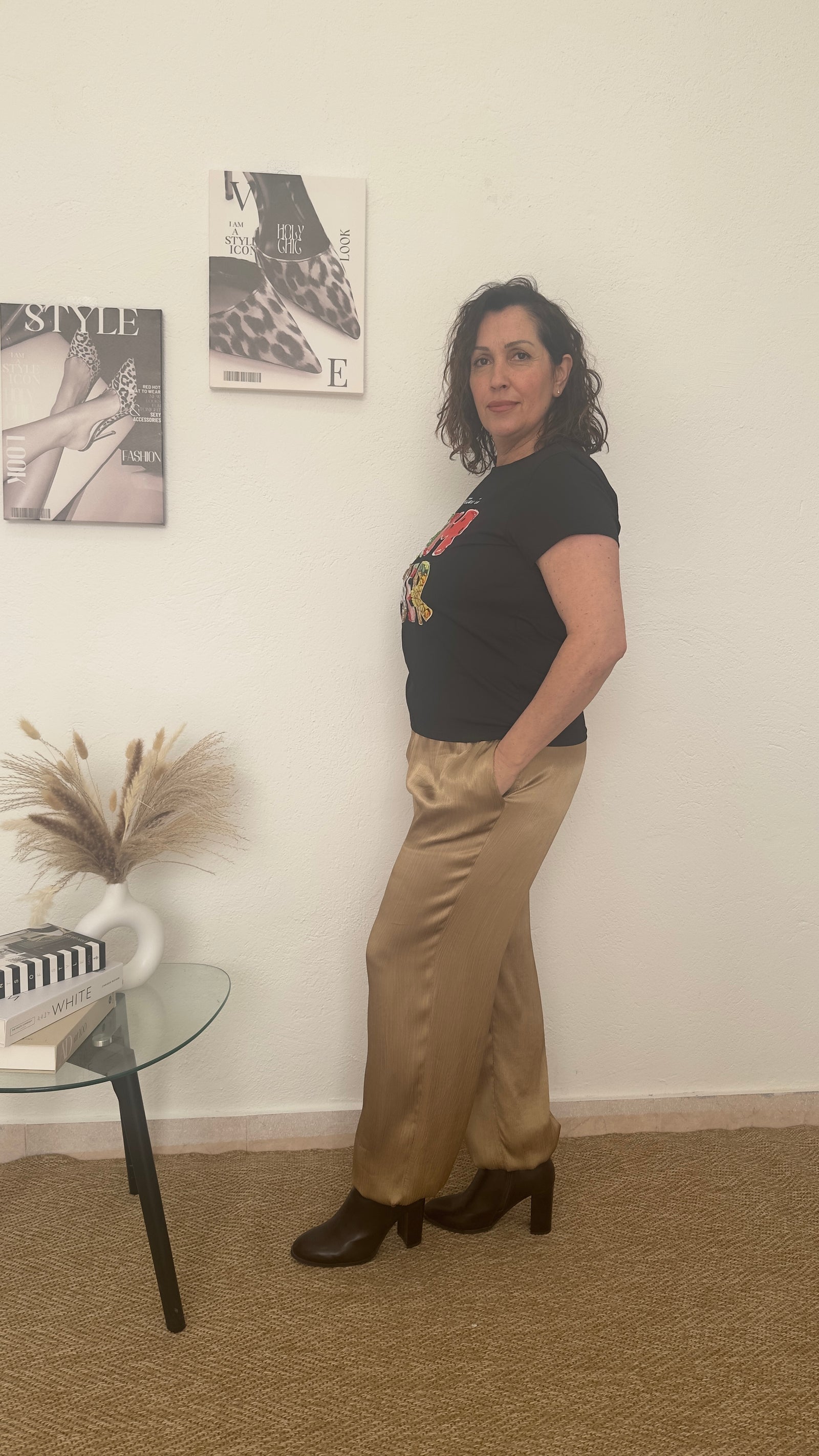 Camiseta negra con estampado "SUMMER"