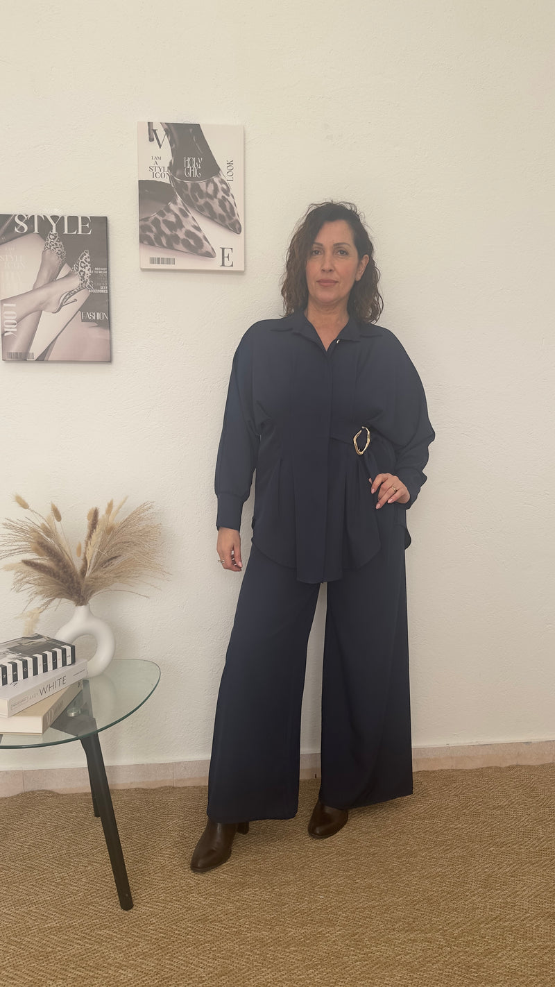 Conjunto de vestir azul marino