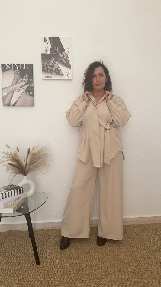 Conjunto de vestir beige