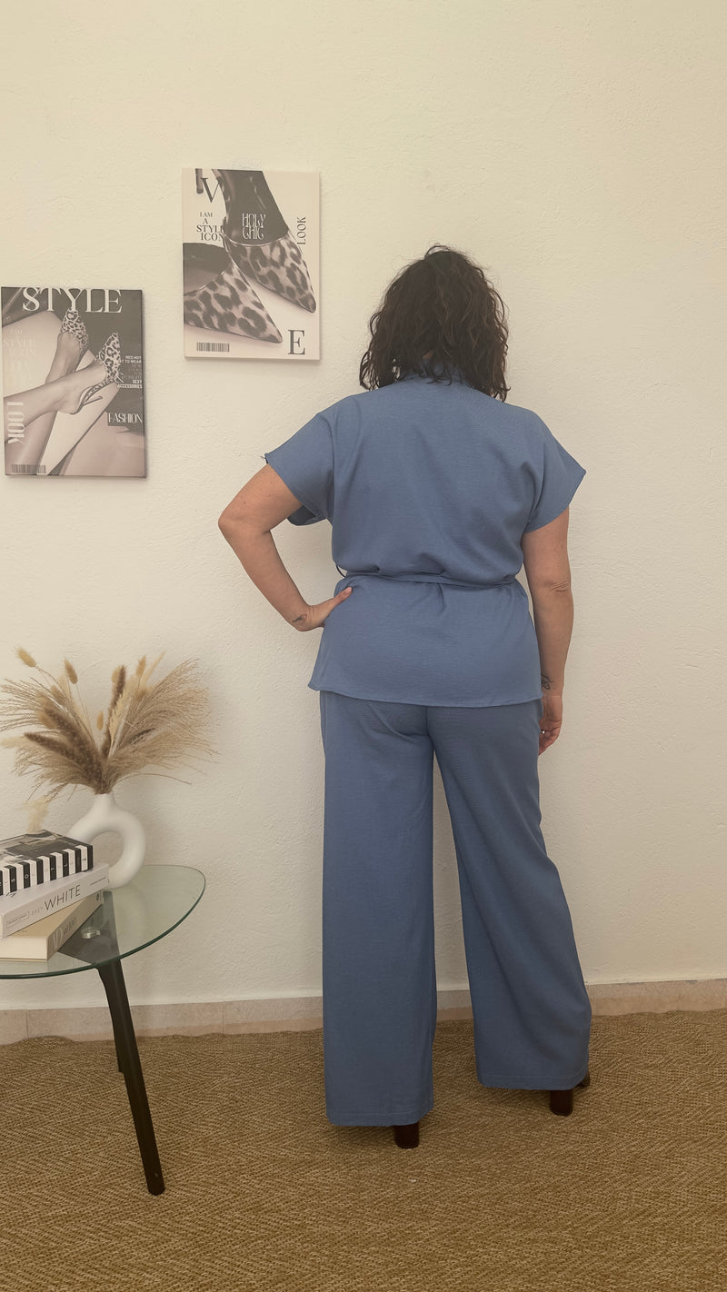 Conjunto azul de corte fluido