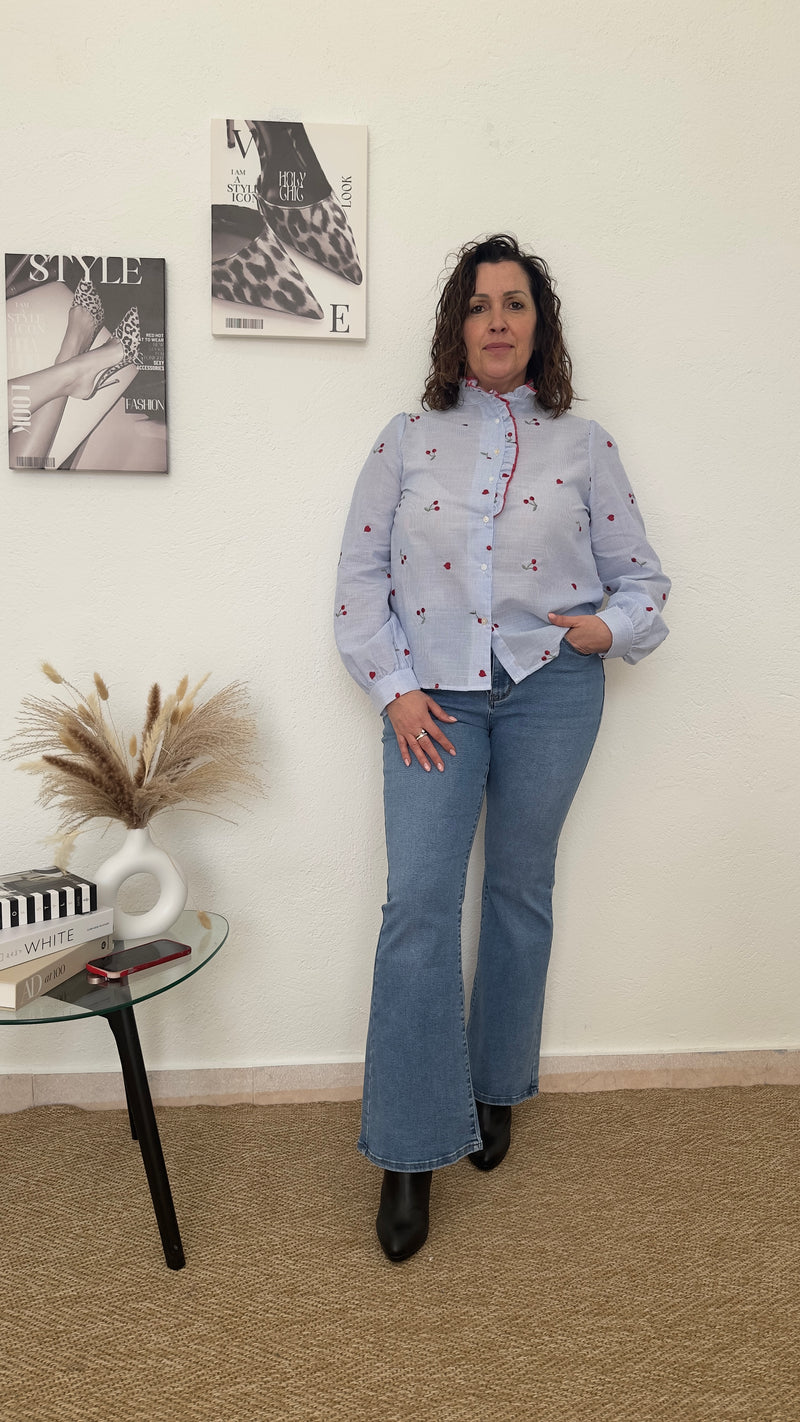 Camisa de rayas azul bordado "CHERRY"