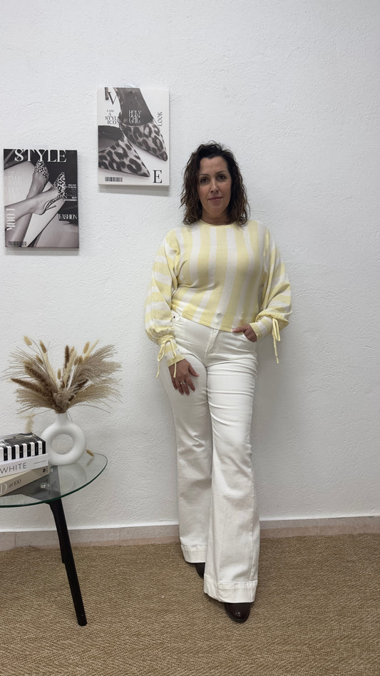 Jersey con manga lazada y rayas amarillas