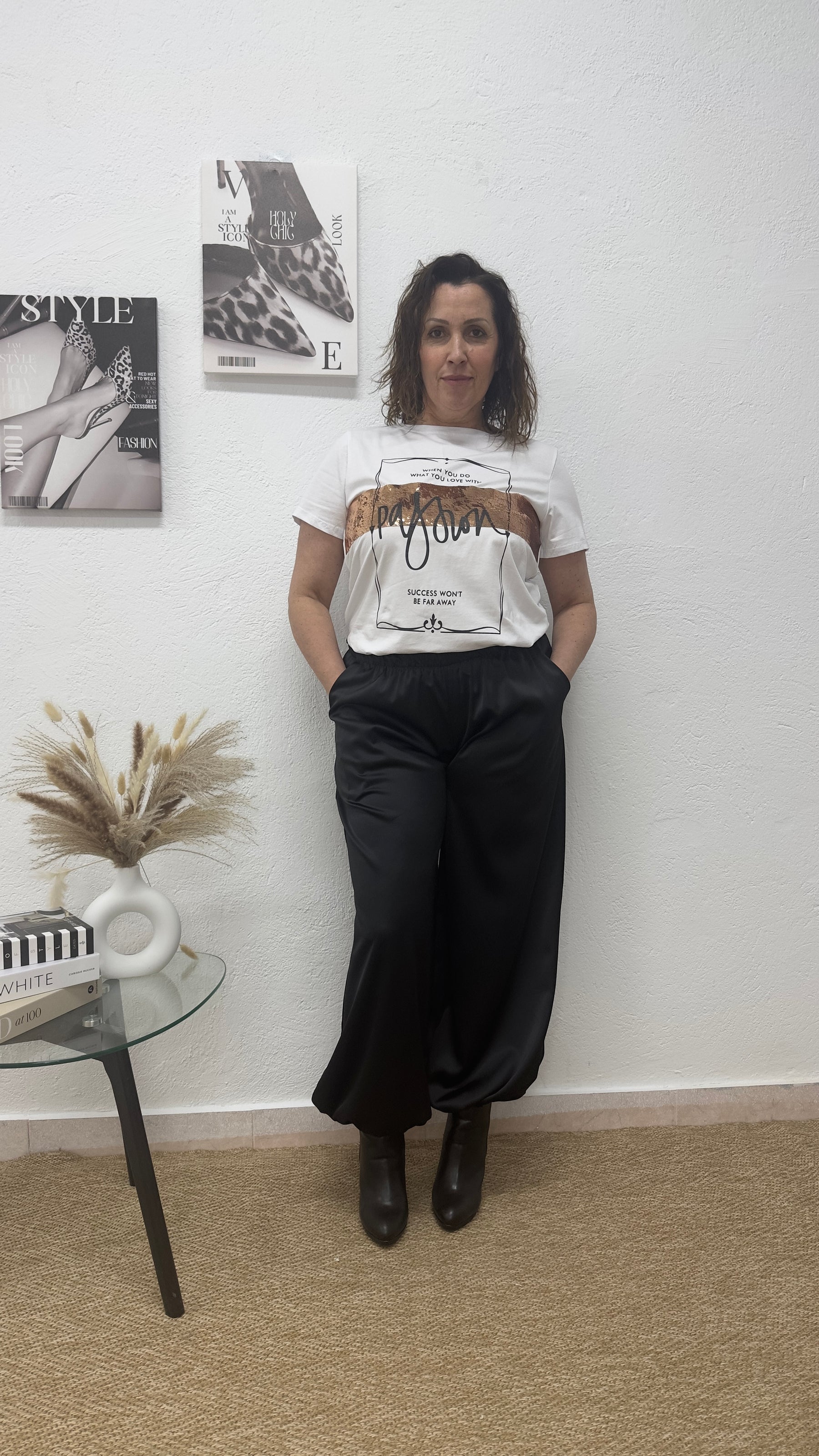Camiseta blanca con lentejuelas