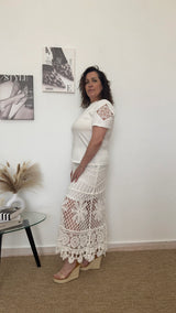 Camiseta blanca con detalles calados