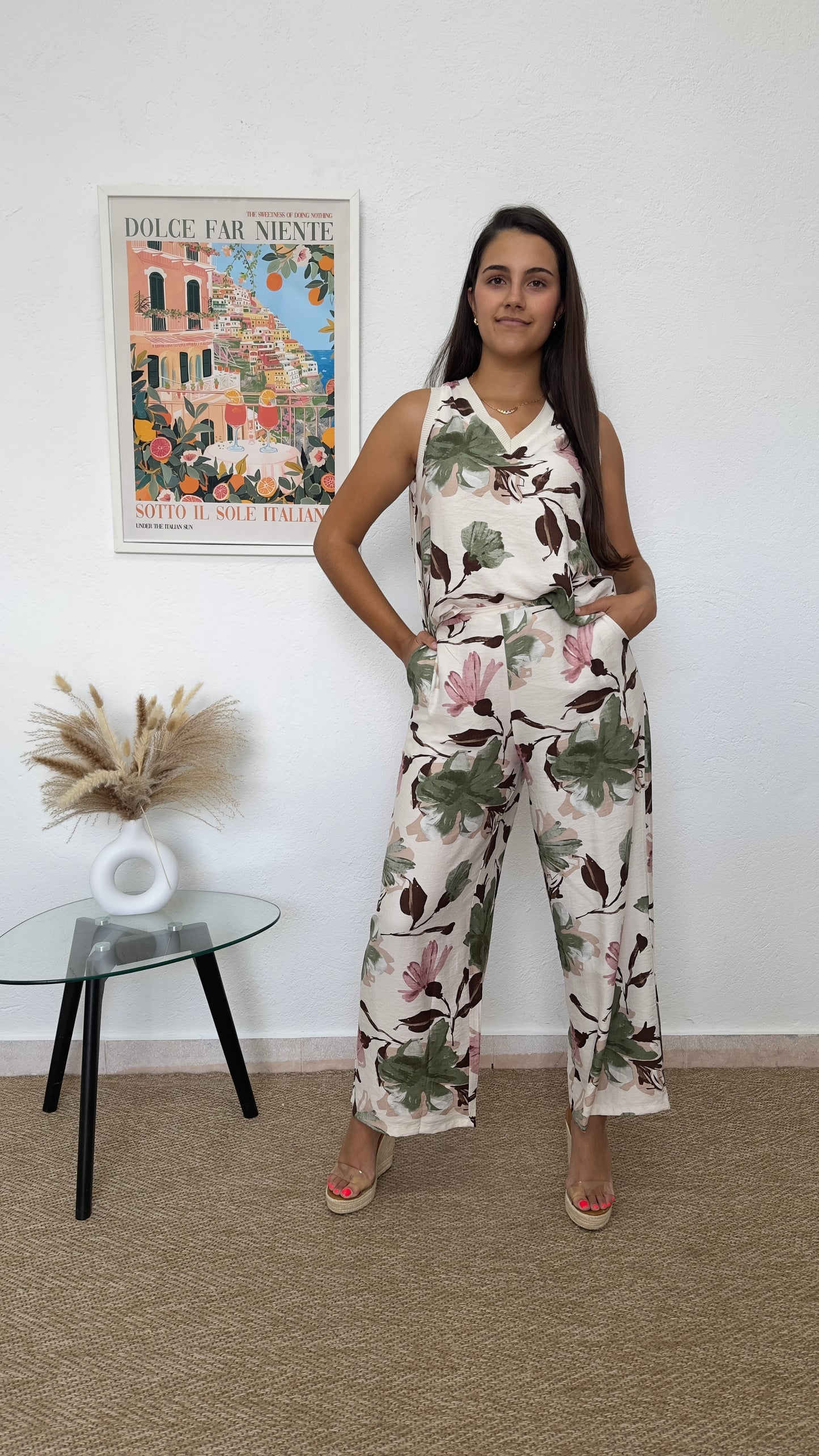 Conjunto blanco con estampado floral