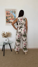 Conjunto blanco con estampado floral